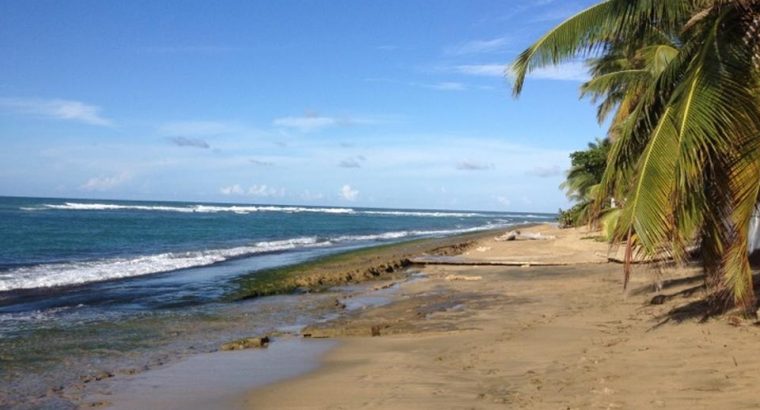 Playa Shacks Isabela